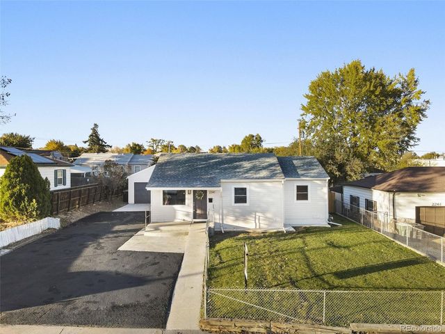 2241 Oak Pl, Thornton, CO 80229