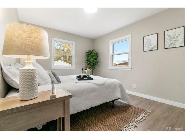 2241 Oak Pl, Thornton, CO 80229