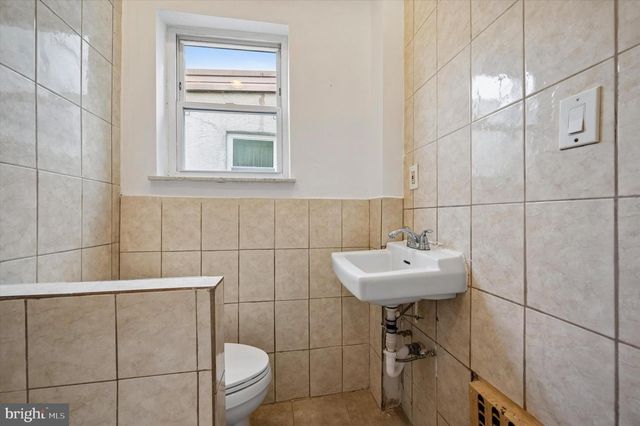 2229 S GARNET ST, Philadelphia, PA 19145