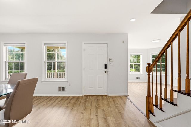 297 Bartley Road, Jackson, NJ 08527