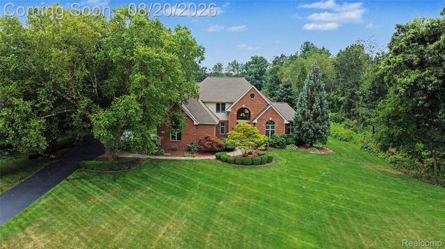 4678 Edinburgh Drive, Genoa Township, MI 48843