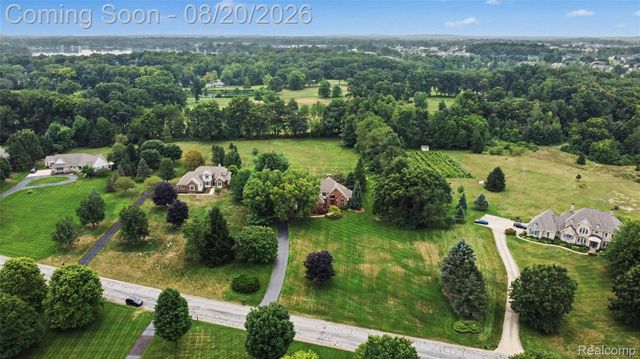 4678 Edinburgh Drive, Genoa Township, MI 48843