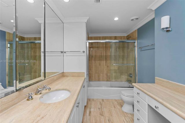 16518 NE 26th Ave 405, North Miami Beach, FL 33160