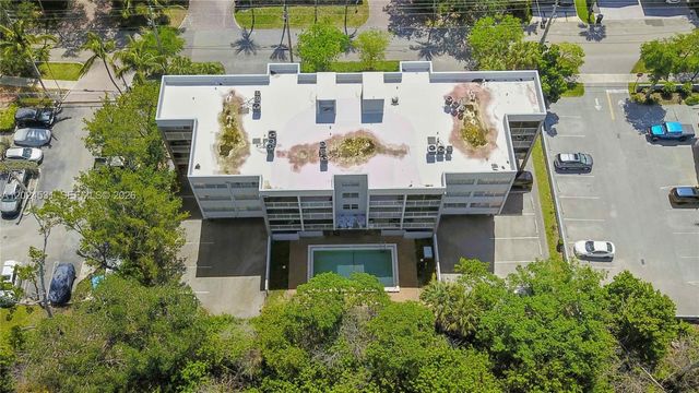 16518 NE 26th Ave 405, North Miami Beach, FL 33160