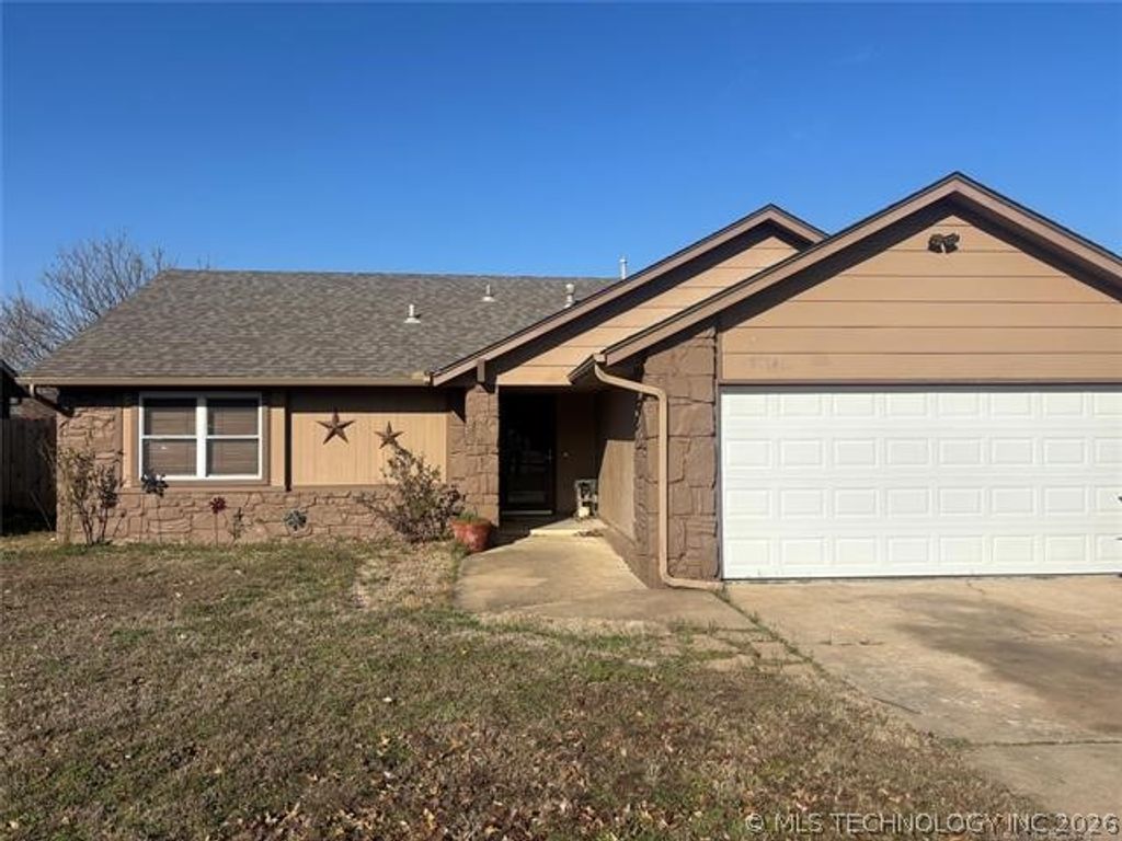 3114 S Maple Place, Broken Arrow, OK 74012