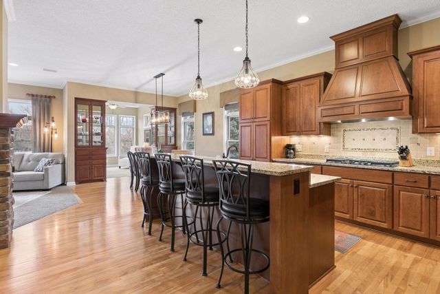 18224 Justice Way, Lakeville, MN 55044