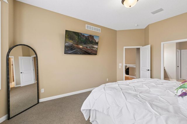 18224 Justice Way, Lakeville, MN 55044