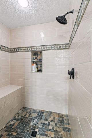 18224 Justice Way, Lakeville, MN 55044