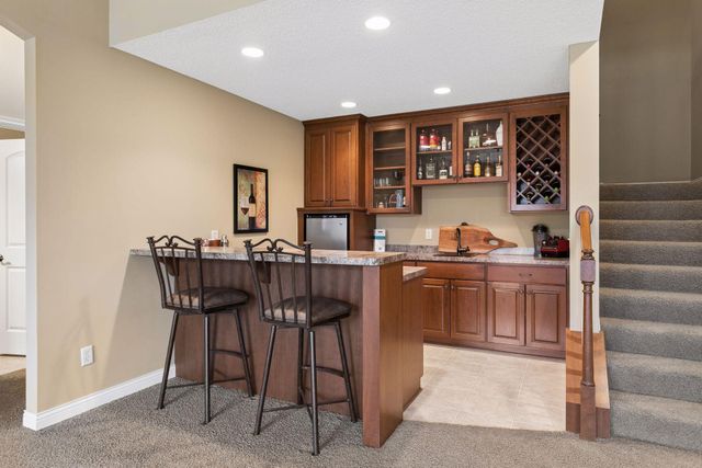 18224 Justice Way, Lakeville, MN 55044