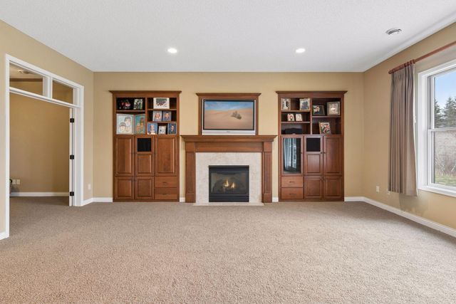 18224 Justice Way, Lakeville, MN 55044