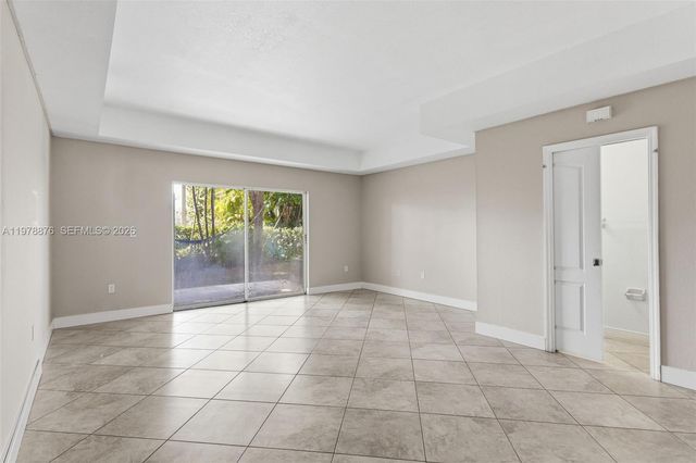 9000 W Flagler St 7, Miami, FL 33174