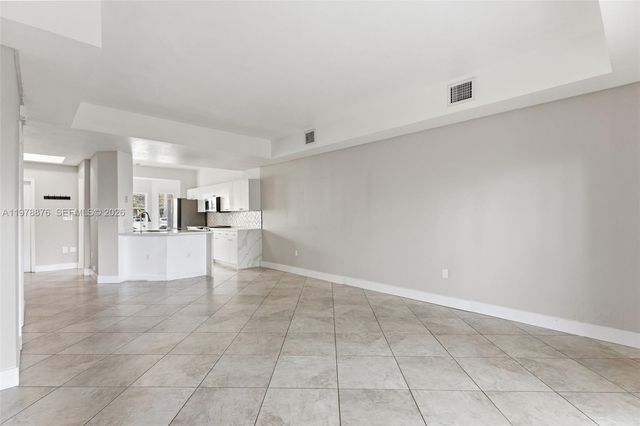 9000 W Flagler St 7, Miami, FL 33174