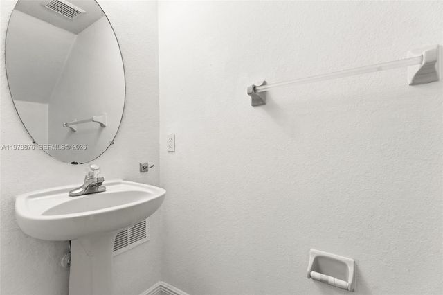 9000 W Flagler St 7, Miami, FL 33174