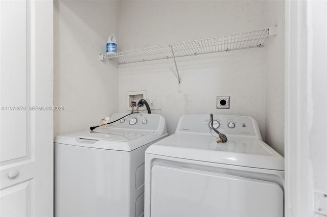 9000 W Flagler St 7, Miami, FL 33174