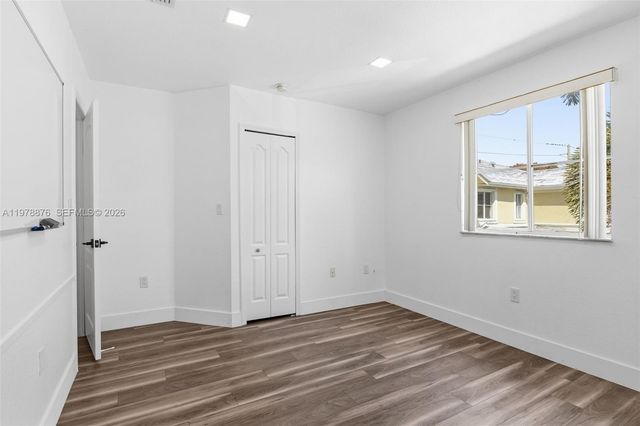 9000 W Flagler St 7, Miami, FL 33174