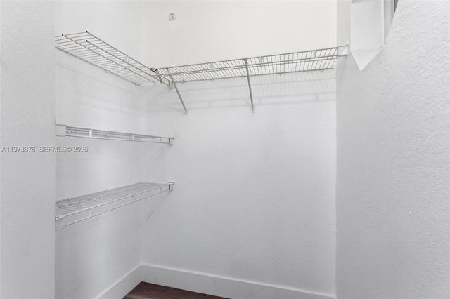 9000 W Flagler St 7, Miami, FL 33174