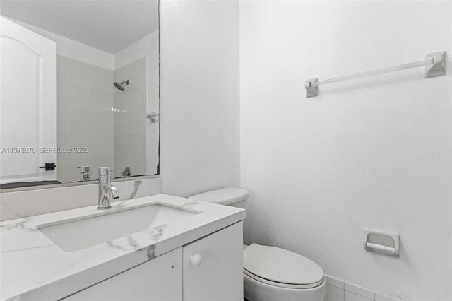 9000 W Flagler St 7, Miami, FL 33174