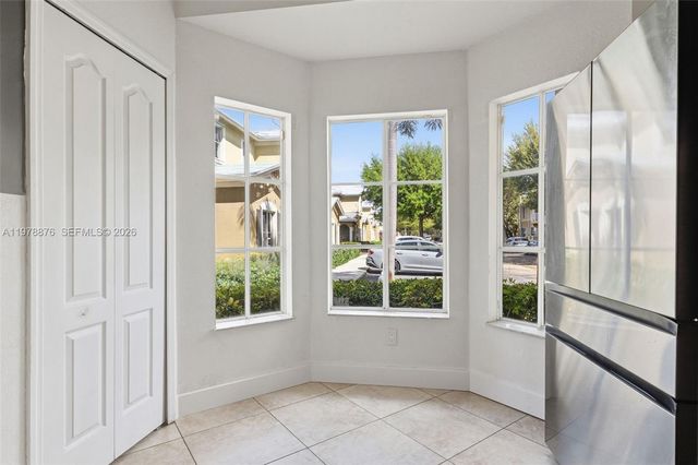 9000 W Flagler St 7, Miami, FL 33174