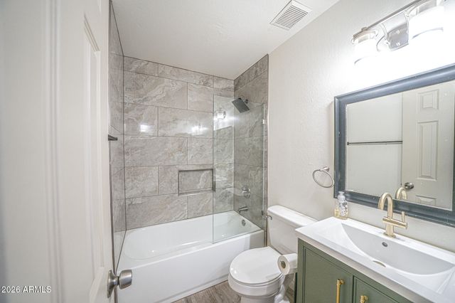 9315 E DALLAS Street, Mesa, AZ 85207