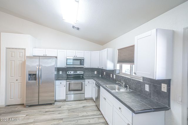 9315 E DALLAS Street, Mesa, AZ 85207
