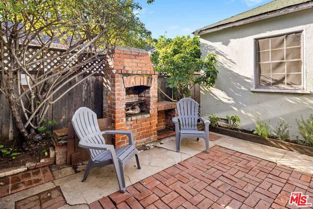 1301 Stanford Street, Santa Monica, CA 90404