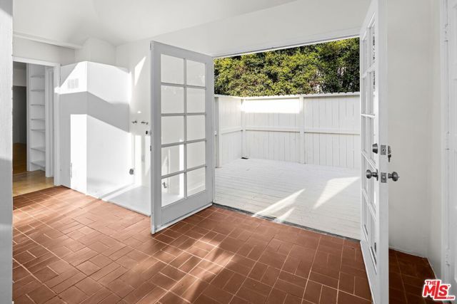 1301 Stanford Street, Santa Monica, CA 90404