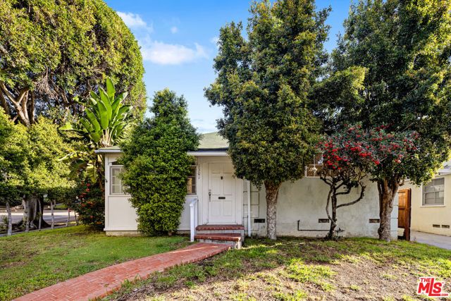 1301 Stanford Street, Santa Monica, CA 90404
