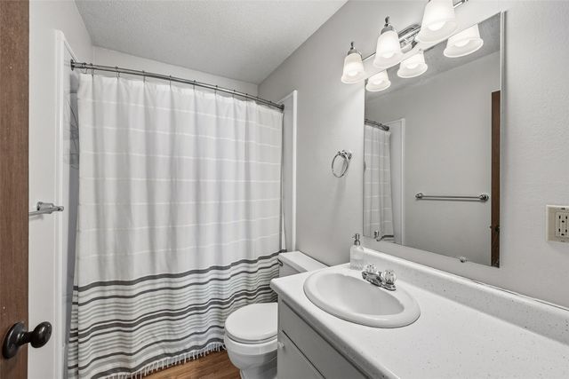 1805 Gleason Ave, Iowa City, IA 52240