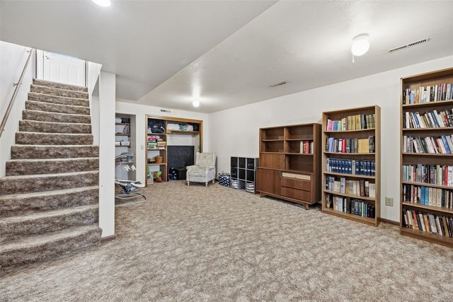 1805 Gleason Ave, Iowa City, IA 52240