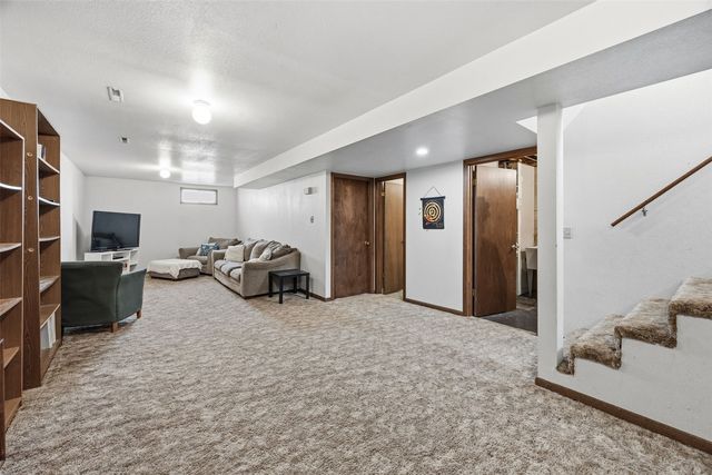 1805 Gleason Ave, Iowa City, IA 52240