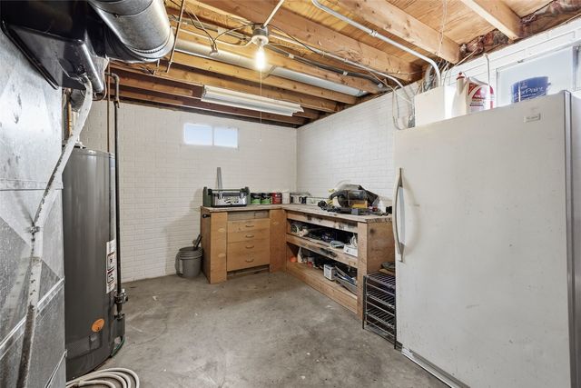 1805 Gleason Ave, Iowa City, IA 52240