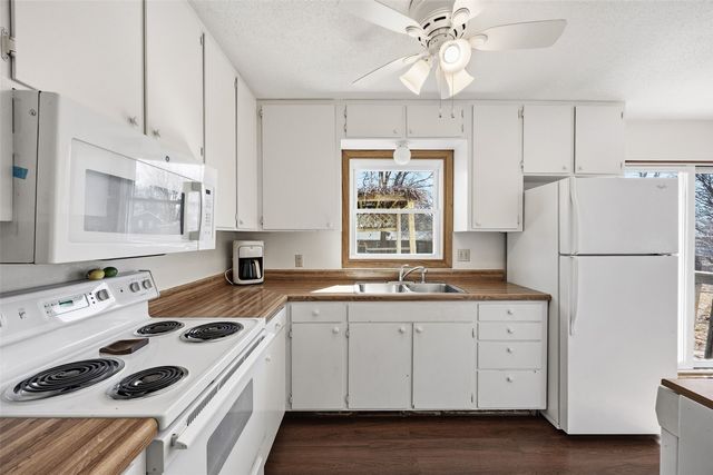 1805 Gleason Ave, Iowa City, IA 52240