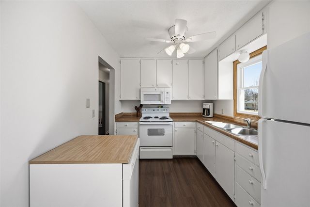 1805 Gleason Ave, Iowa City, IA 52240