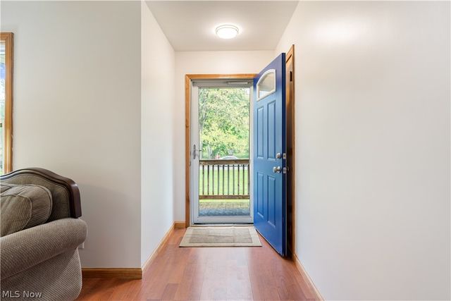 1213 Pleasantview Avenue SE, North Canton, OH 44720