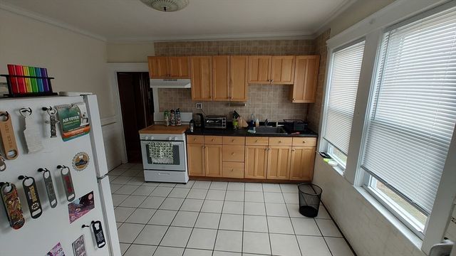 193 Willis Ave, Medford, MA 02155