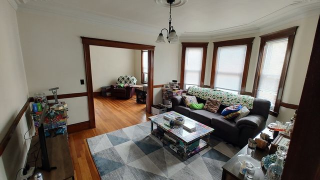 193 Willis Ave, Medford, MA 02155