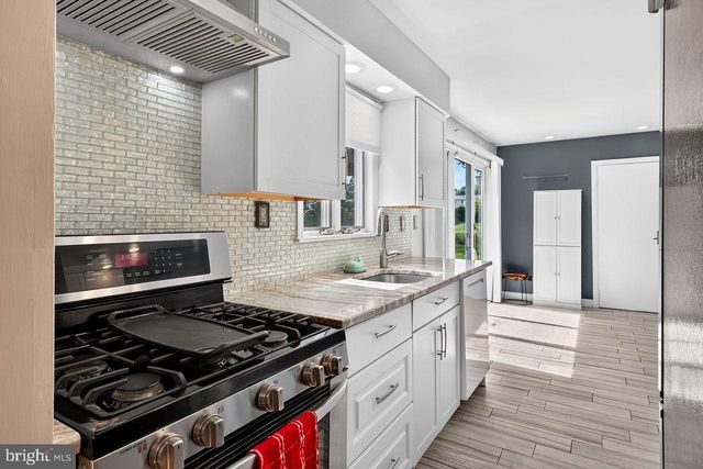 717 DORIS TER, Neptune, NJ 07753