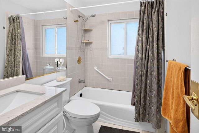 717 DORIS TER, Neptune, NJ 07753