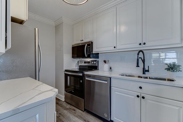 15 S 1st Street A1620, Minneapolis, MN 55401