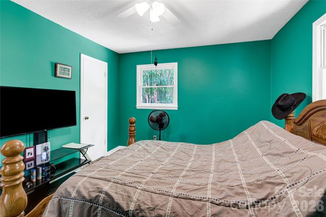 7065 Fieldcrest Lane, Denver, NC 28037