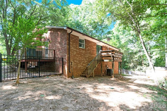 7065 Fieldcrest Lane, Denver, NC 28037