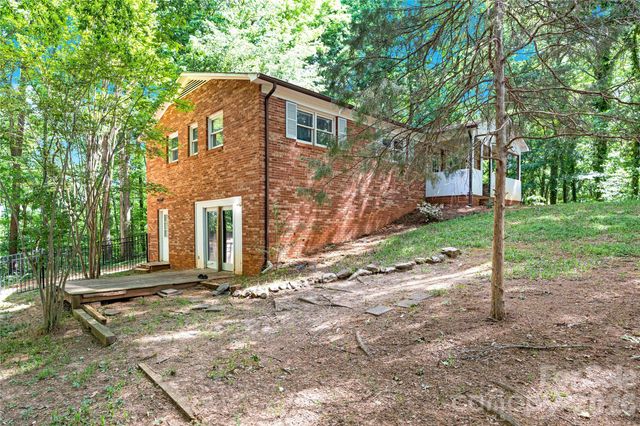 7065 Fieldcrest Lane, Denver, NC 28037