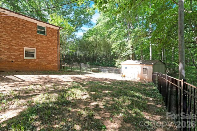 7065 Fieldcrest Lane, Denver, NC 28037