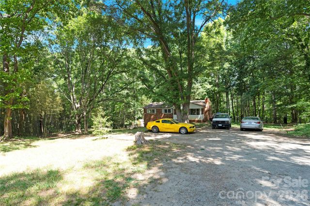 7065 Fieldcrest Lane, Denver, NC 28037