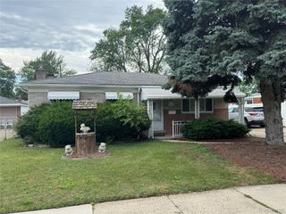 31263 Hayes Road, Warren, MI 48088