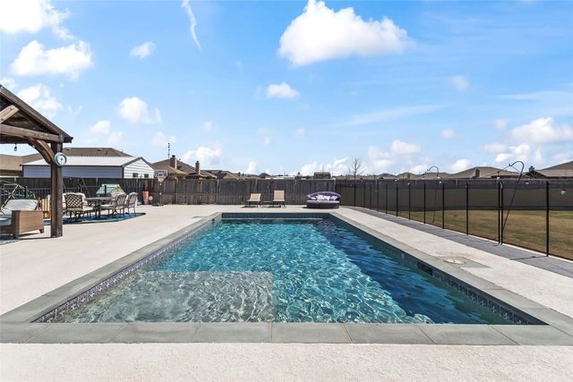 338 Amber Lane, Nevada, TX 75173