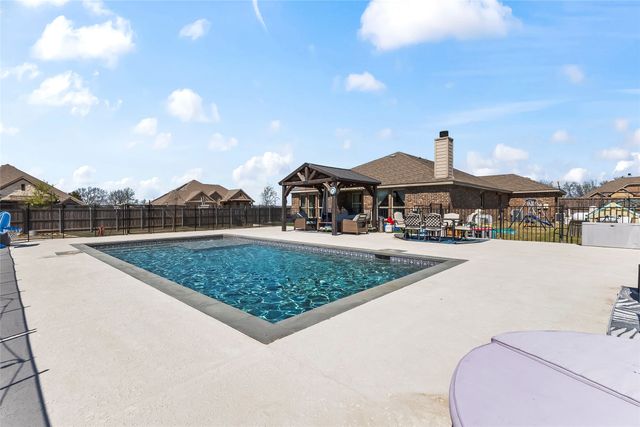 338 Amber Lane, Nevada, TX 75173