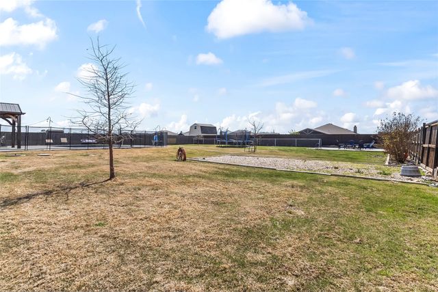 338 Amber Lane, Nevada, TX 75173