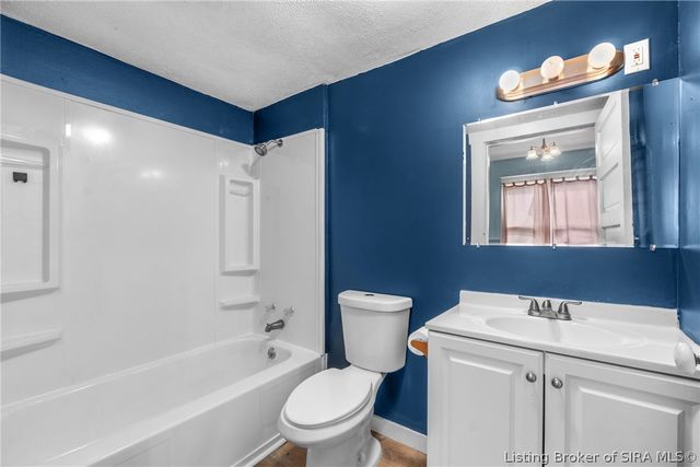 1110 State Street, New Albany, IN 47150