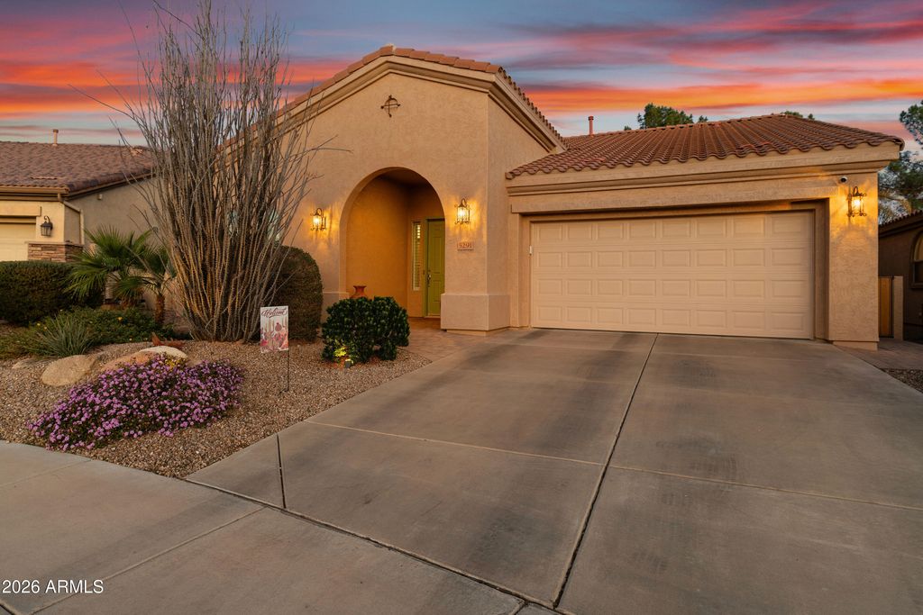 5291 S Sugarberry Court, Gilbert, AZ 85298